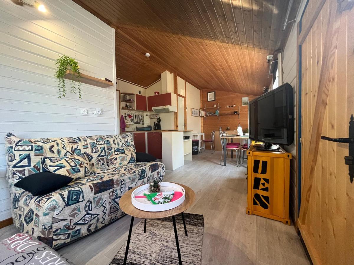 Chalet Agreable En Bord En De Mer. Le Port-des-Barques Zewnętrze zdjęcie