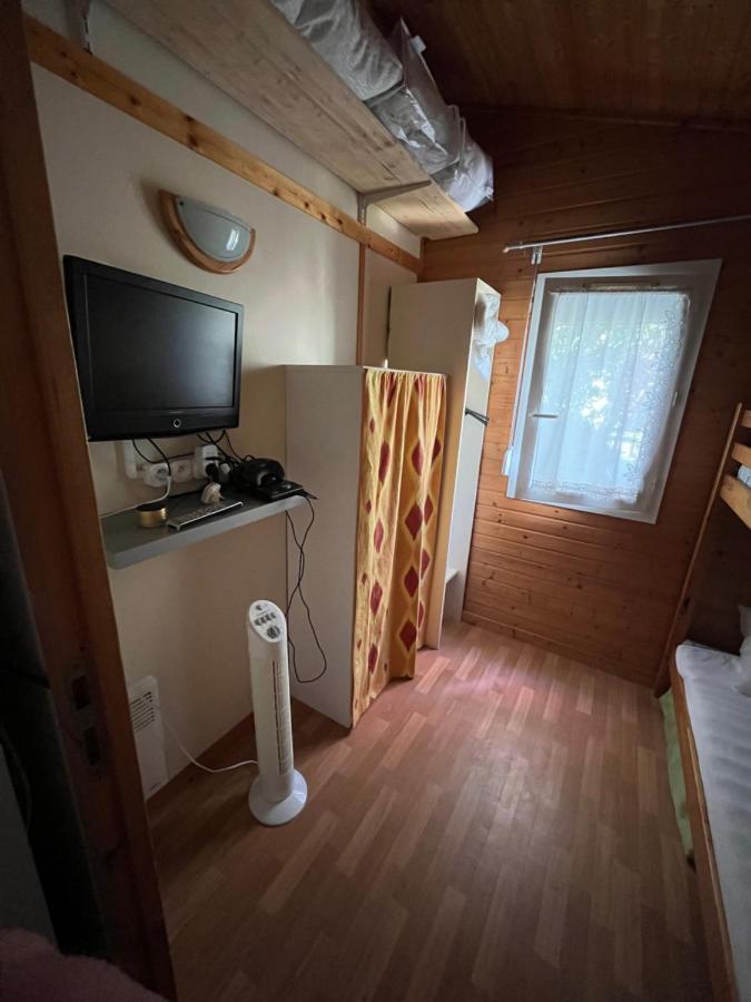 Chalet Agreable En Bord En De Mer. Le Port-des-Barques Zewnętrze zdjęcie