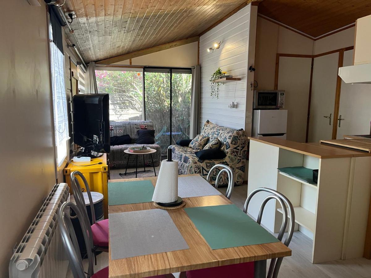 Chalet Agreable En Bord En De Mer. Le Port-des-Barques Zewnętrze zdjęcie