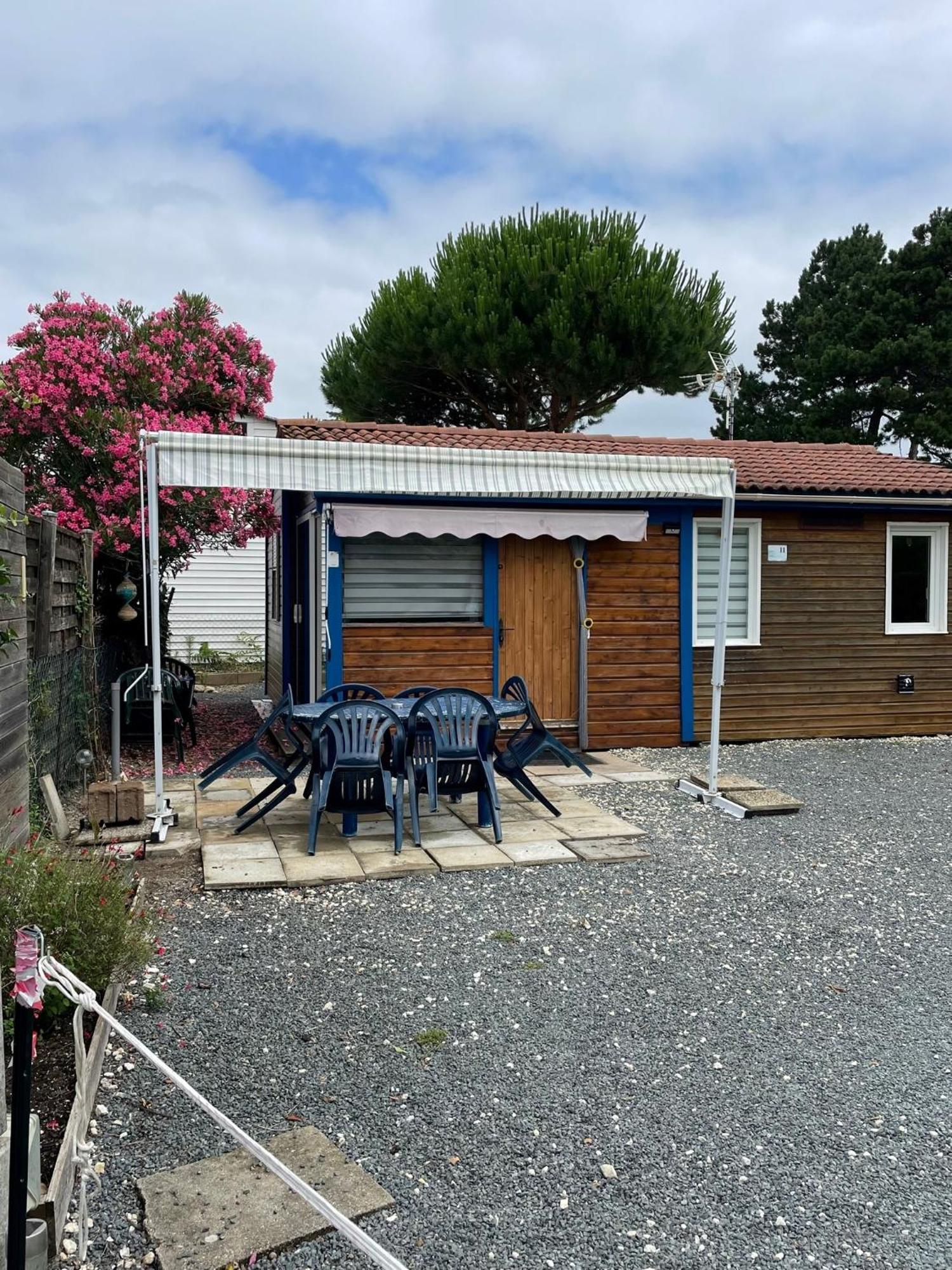 Chalet Agreable En Bord En De Mer. Le Port-des-Barques Zewnętrze zdjęcie
